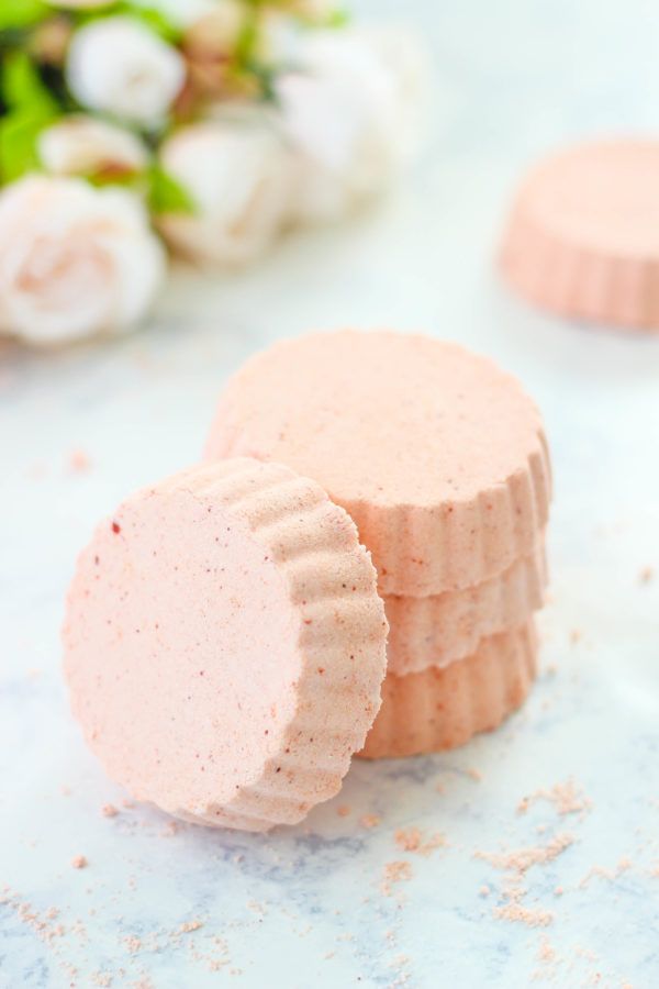Mother’s day gift guide bath bomb