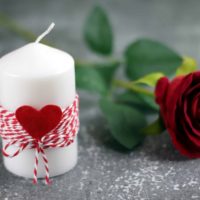 Diy valentine’s candle craft